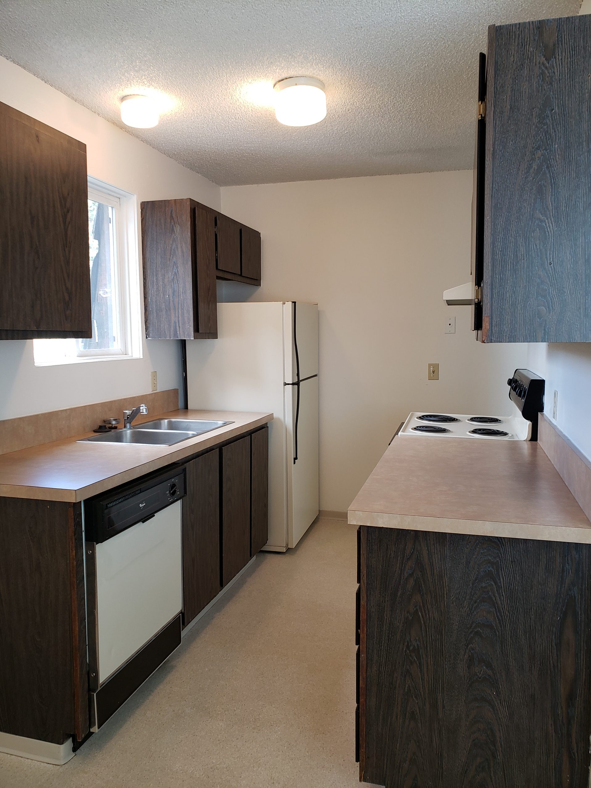Hill Rental Properties 1415 S Hawthorne 1 Bedroom